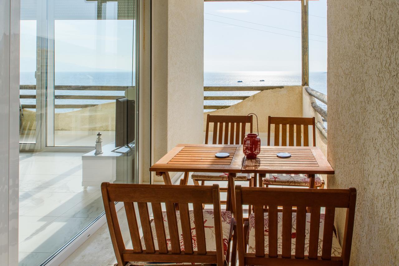 Sunset Apartment Saranda Bay Exterior foto